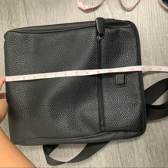 Brics Black Pebbled Leather Mens Crossbody Bag - Picture 5 of 6